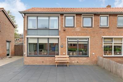 Woning Ds A.C. van Raalteweg 11 Wanneperveen