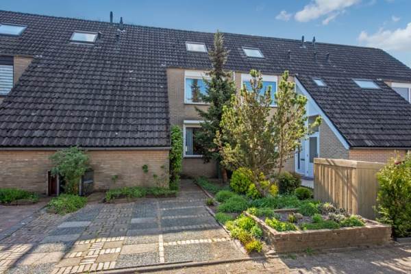 Woning Valkhof 99 Leidschendam