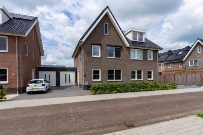 Woning Roem van Altena 12 Andel