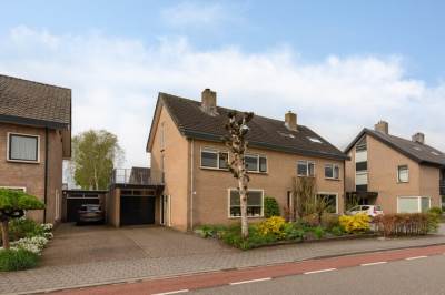 Woning Van Dijkhuizenstraat 37 Nijkerkerveen