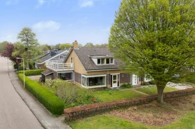 Woning Jan de Wittstraat 1 Oentsjerk