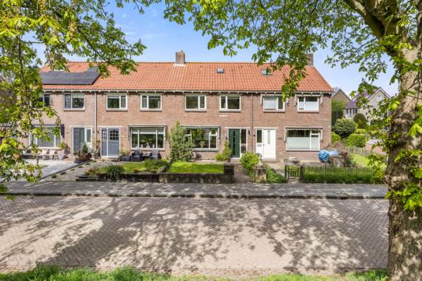 Woning Burgemeester Praamsmalaan 16 Bolsward