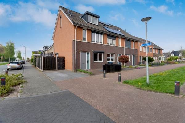 Woning Huisstede 1 Oldebroek