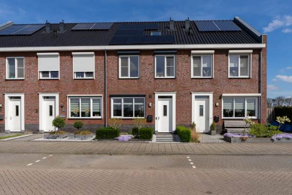 Woning Sportlaan 7 Almkerk