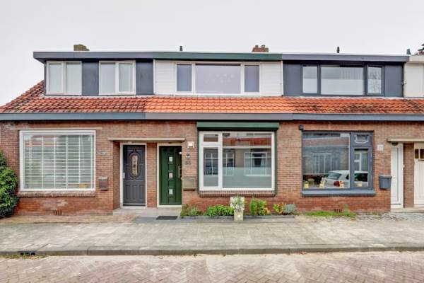 Woning Dwarsstraat 33 Puttershoek
