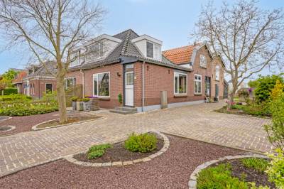Woning Zuideinde 68 Roelofarendsveen