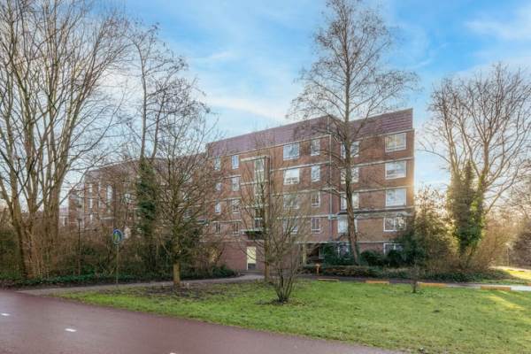 Woning Leusdenhof 254 Amsterdam