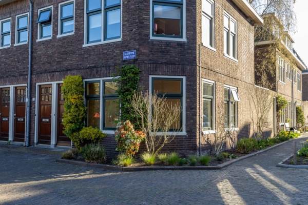 Woning Albertine Agnesplein 1 Groningen