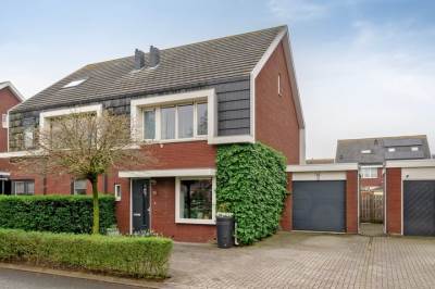 Woning Zwanenbloem 16 Meppel