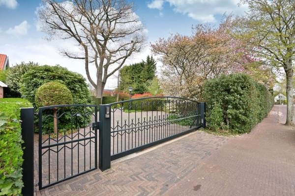 Bouwgrond Engweg 4 Huizen