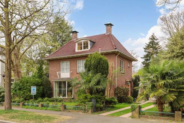 Woning Mr. Van Hasseltlaan 1A Apeldoorn