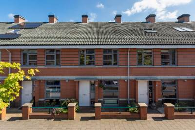 Woning Peter van Anrooylaan 10 Maassluis