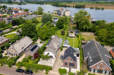 Woning Burgemeester van der Schansstraat 27 Andel