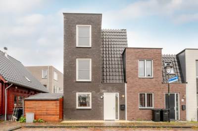 Woning Karl Braunstraat 22 Almere
