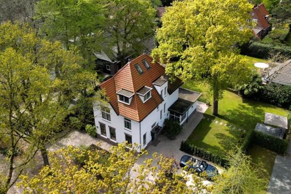 Woning Ruïnelaan 34 Bergen (NH)