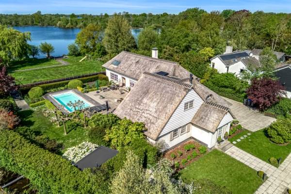 Woning Vinkenkade 13 Vinkeveen