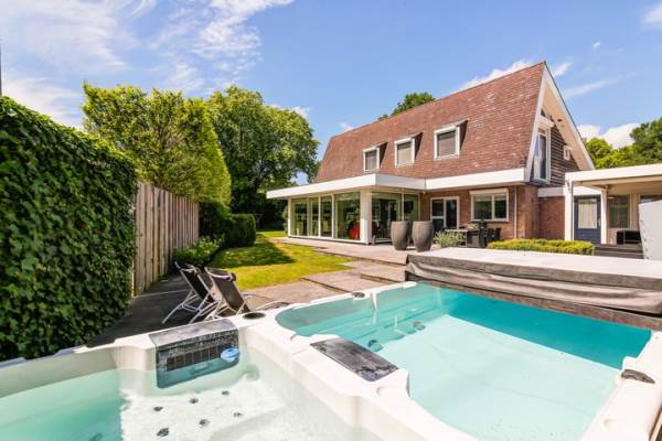 Woning Lammerts van Buerenstraat 2 Franeker