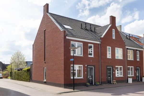 Woning Rozenbottel 9 Hengelo (OV)