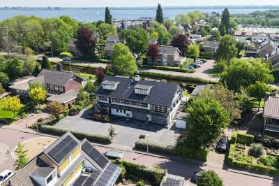 Woning Dijkstraat 30 Roelofarendsveen