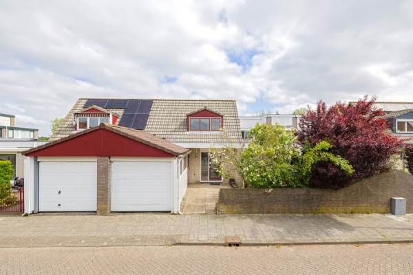 Woning Johanna Naberstraat 35 Velserbroek