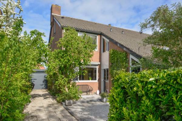 Woning Vossestaart 21 Huizen