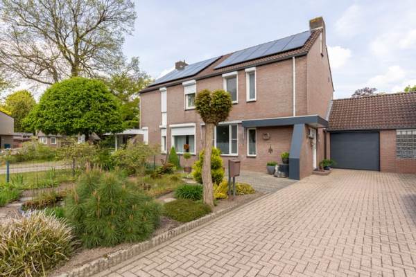 Woning Kasteel Hoensbroeklaan 422 Hoensbroek