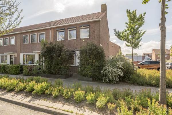 Woning Irenestraat 20 Strijen