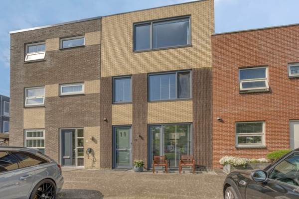 Woning Minervasingel 11 Almere