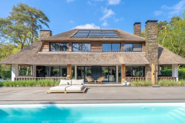 Woning Eeuwigelaan 49 Bergen (NH)