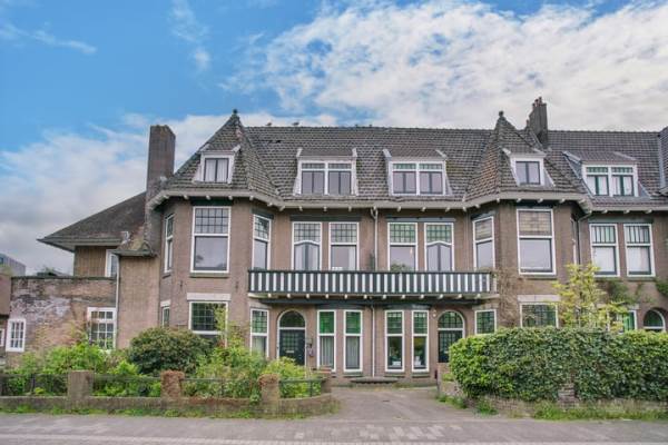 Woning Rijnsburgerweg 14 Leiden
