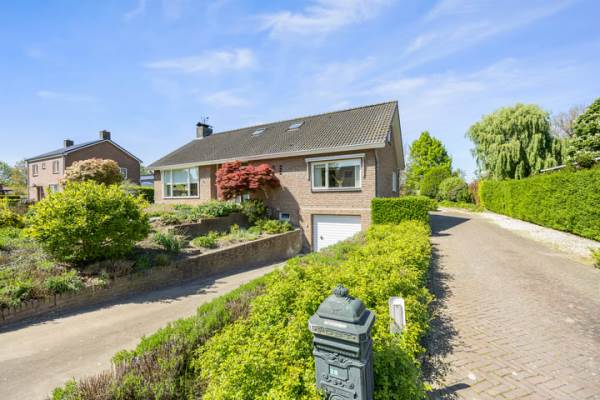 Woning Zandstraat 24 Beneden-Leeuwen