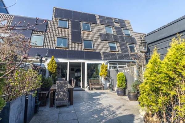 Woning Anne Kooistrahof 92 Amsterdam