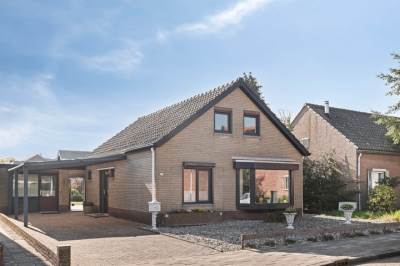 Woning Jhr. Mr. De Casembrootstraat 2 Koewacht