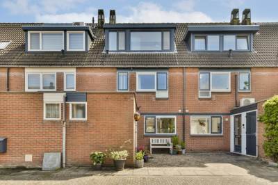 Woning Mijehof 148 Amsterdam