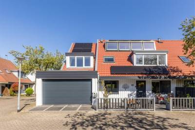 Woning Kromgouw 32 Almere