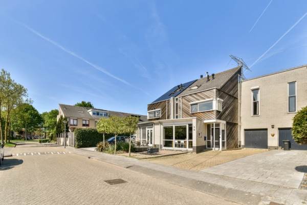 Woning Aardbeienstraat 3 Almere