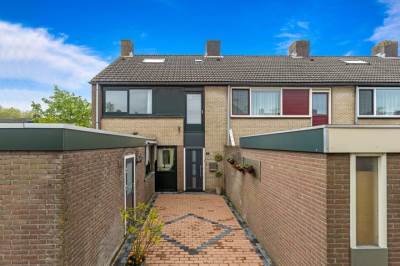 Woning Domela Nieuwenhuisstraat 12 Papendrecht