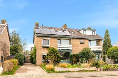 Woning Van Bergenlaan 17 Castricum