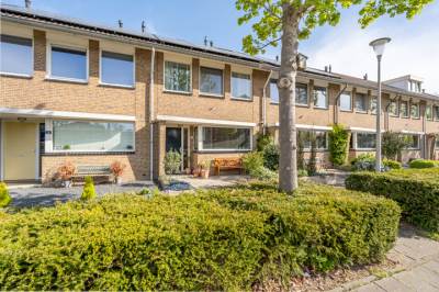 Woning Jan van Almondestraat 14 Poortugaal