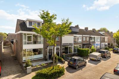 Woning Arnold van Leuvenstraat 12 Teteringen