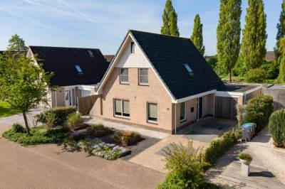 Woning De Oper 15 Nes (Gem. Heerenveen)