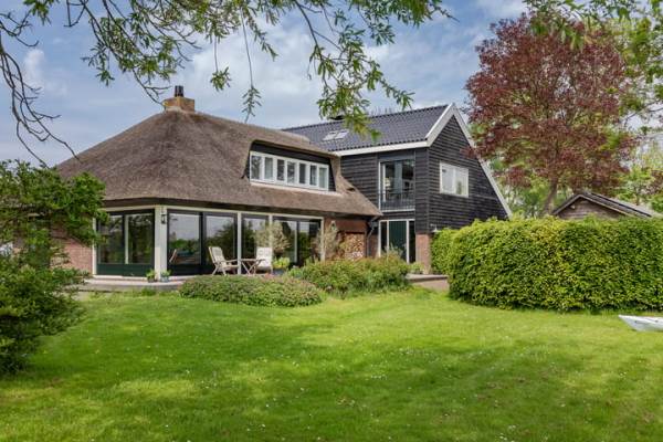 Woning Meerdijk 1 Grootschermer