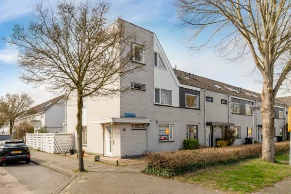 Woning Eduard van Beinumstraat 107 Almere