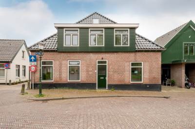 Woning Kerkplein 1 Hippolytushoef