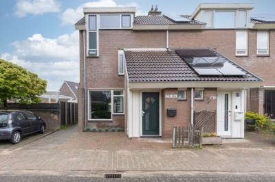 Woning Langetuin 179 Zwaag