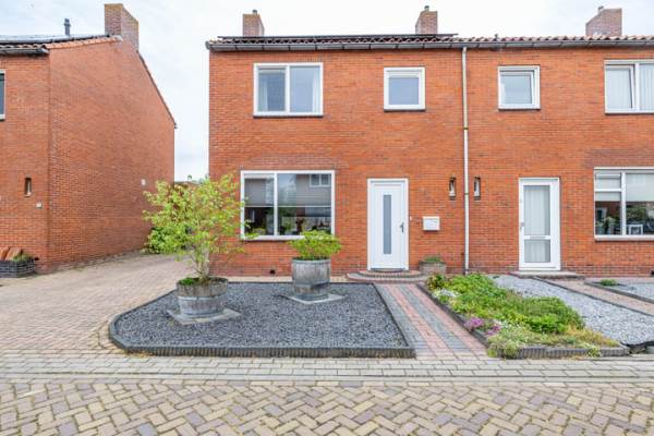 Woning Burgemeester Dijkhuisstraat 16 Midwolda