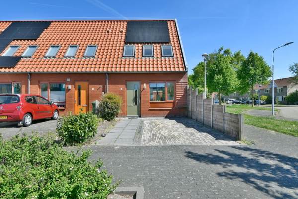 Woning Albertvillelaan 1 Nieuw-Vennep