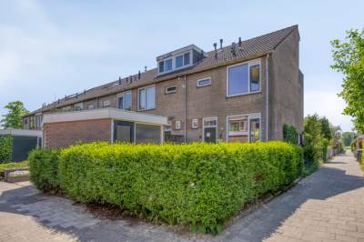 Woning Johanna van Breugelplein 14 Heenvliet