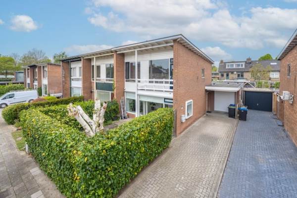 Woning Burgemeester Van den Steenstraat 8 Tiel