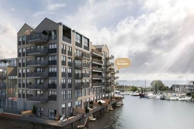 Woning Stationsplein 198 Hellevoetsluis